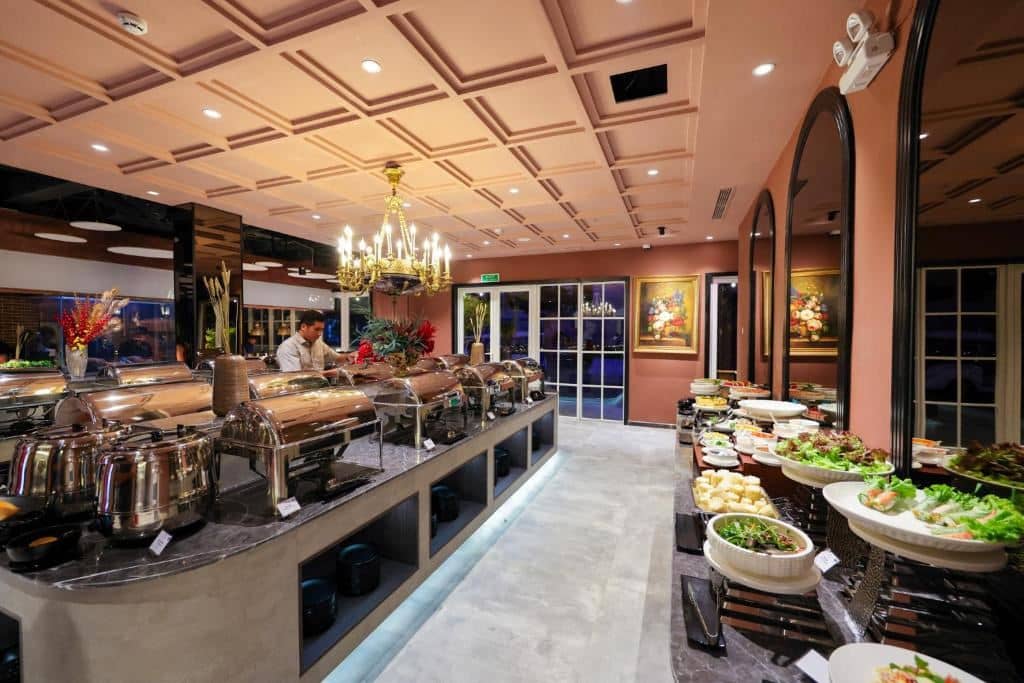 restaurants-restaurant