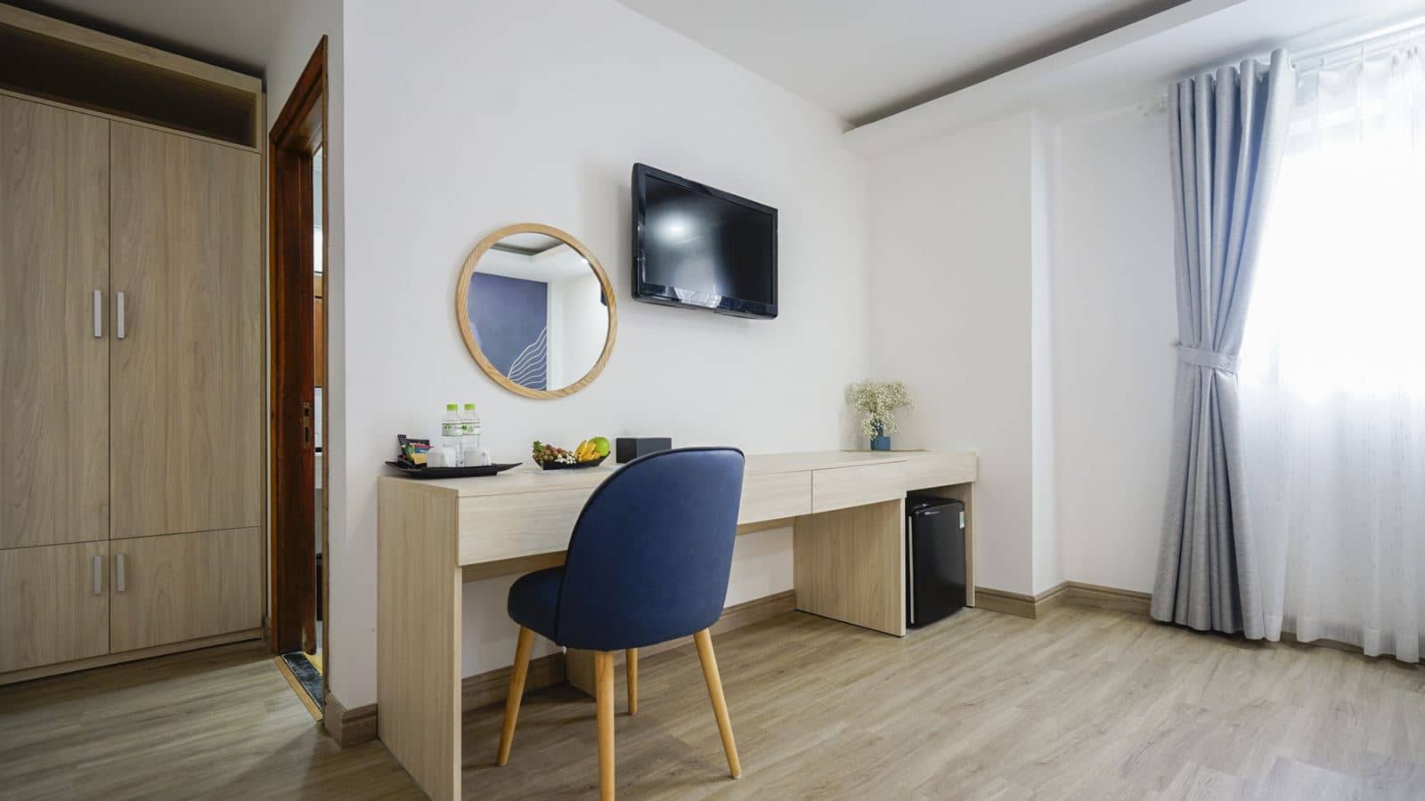 rooms-deluxe-city-view
