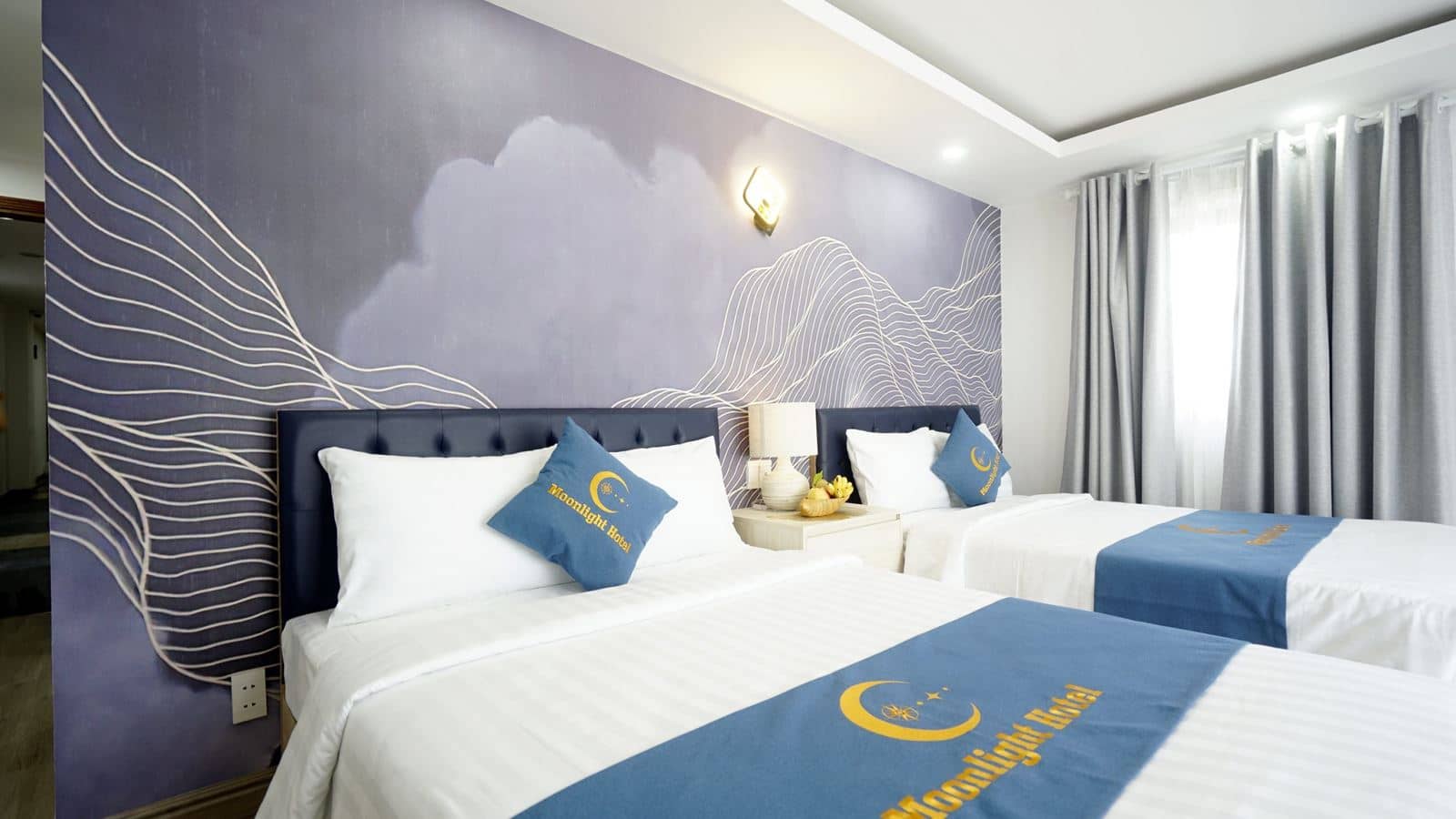 rooms-senior-city-view