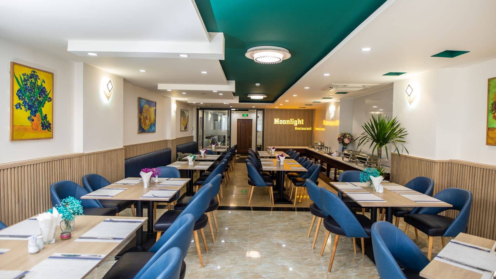 restaurants-restaurant