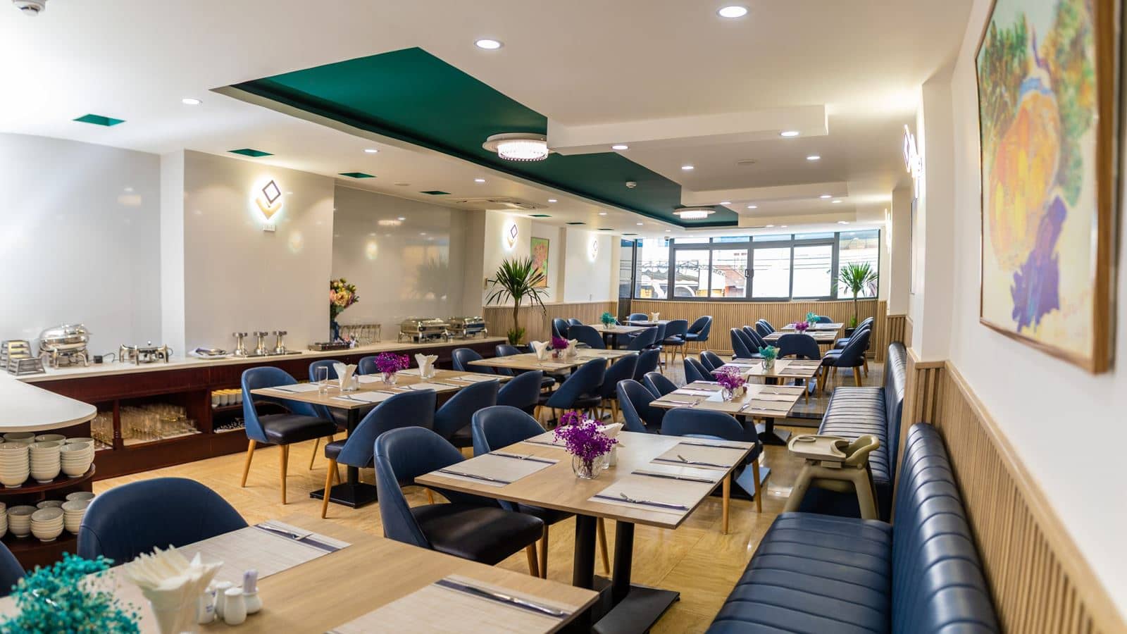 restaurants-restaurant
