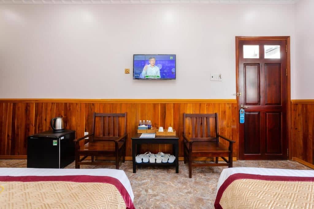 rooms-family-room