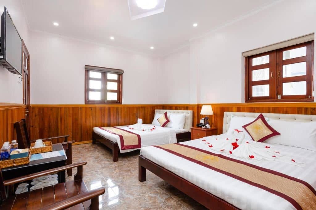 rooms-family-room
