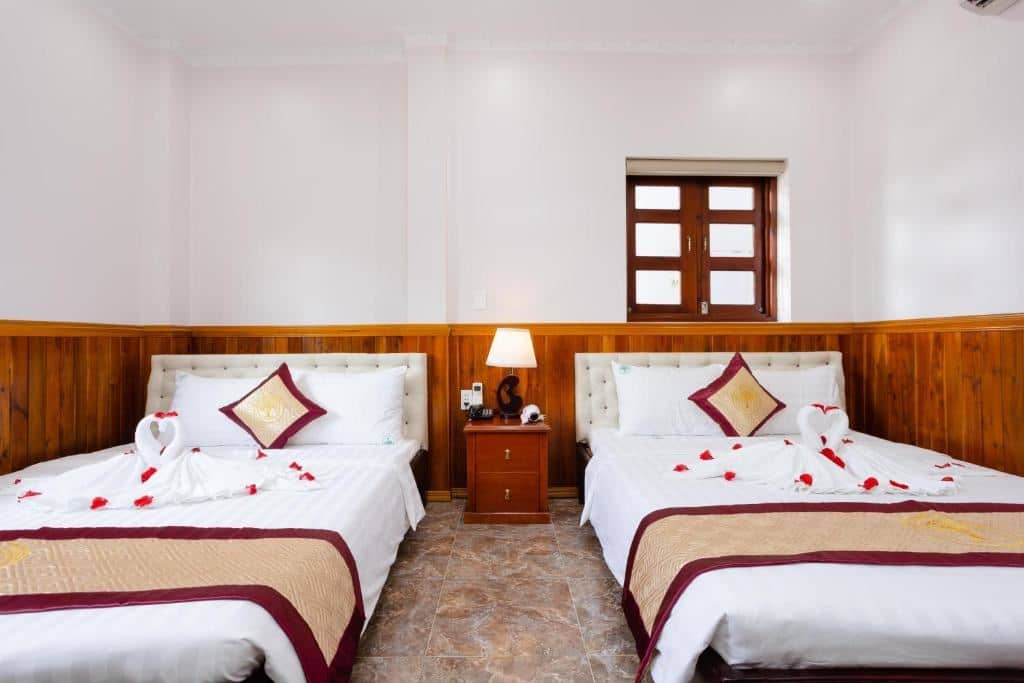rooms-family-room