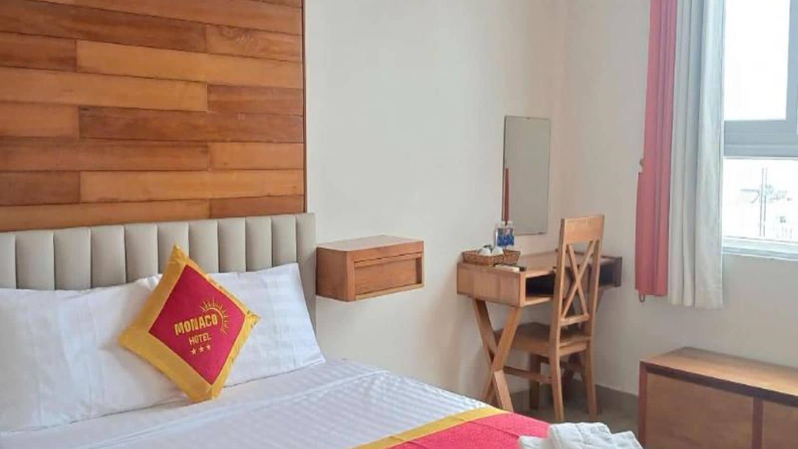 rooms-double-mountain-view