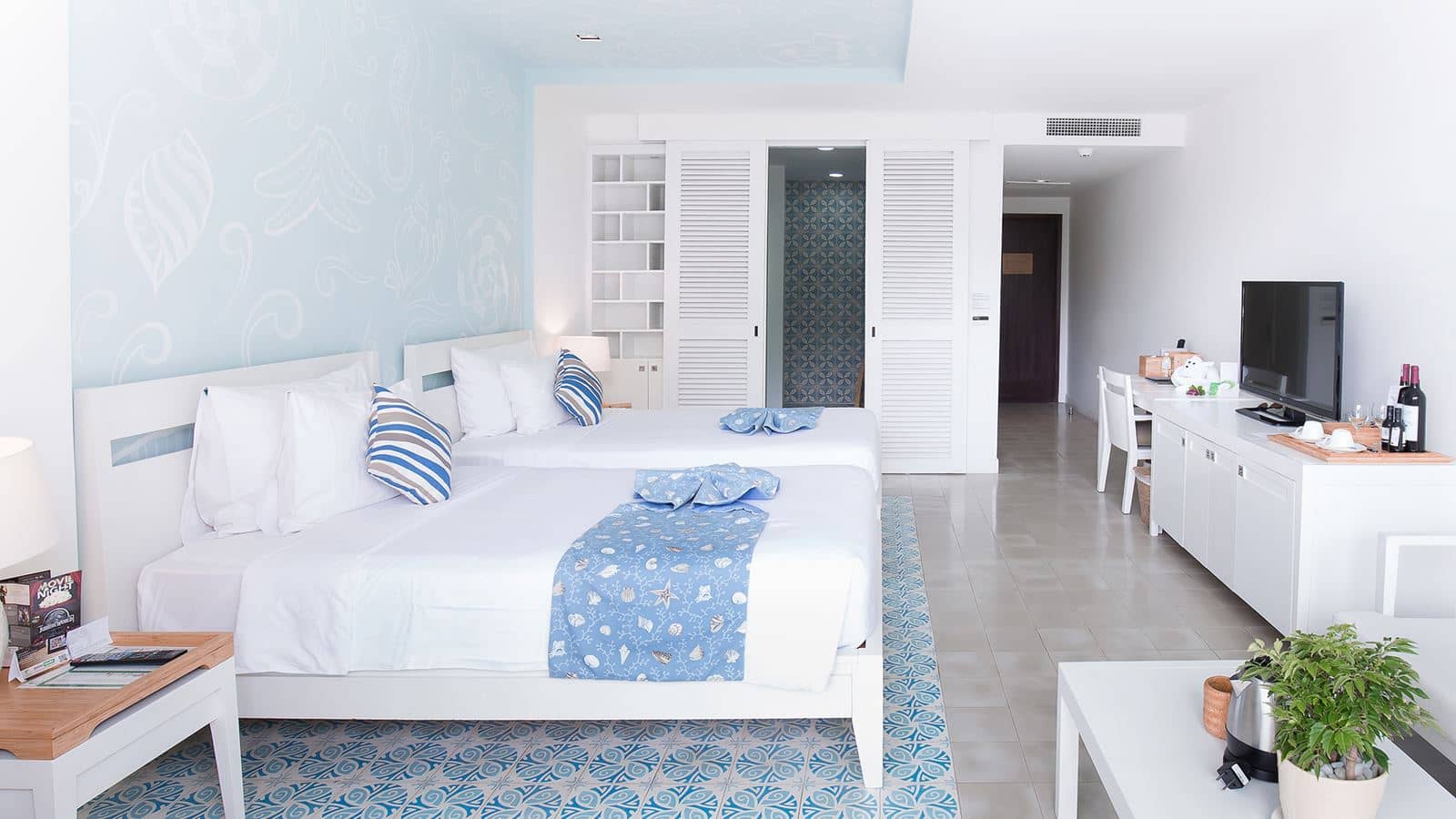 rooms-azul-garden-view