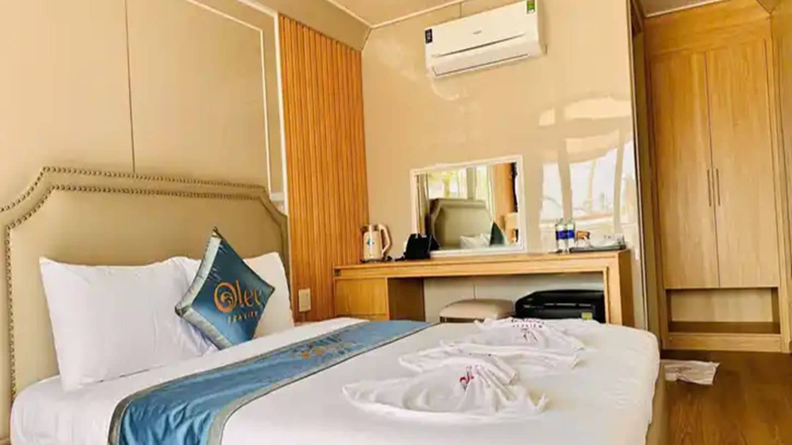 rooms-double-room-sea-view-no-extra-bed