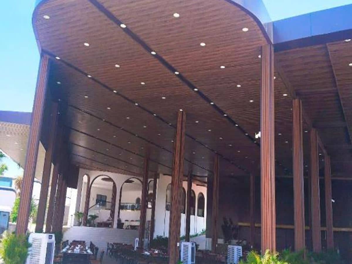 restaurants-restaurant