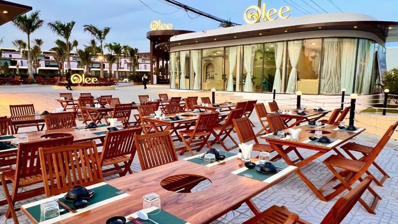 restaurants-restaurant