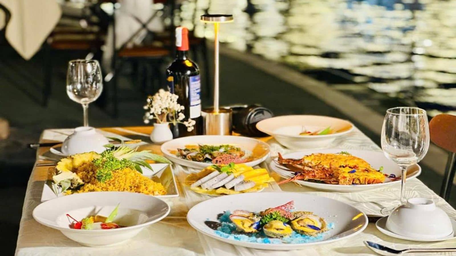 restaurants-restaurant