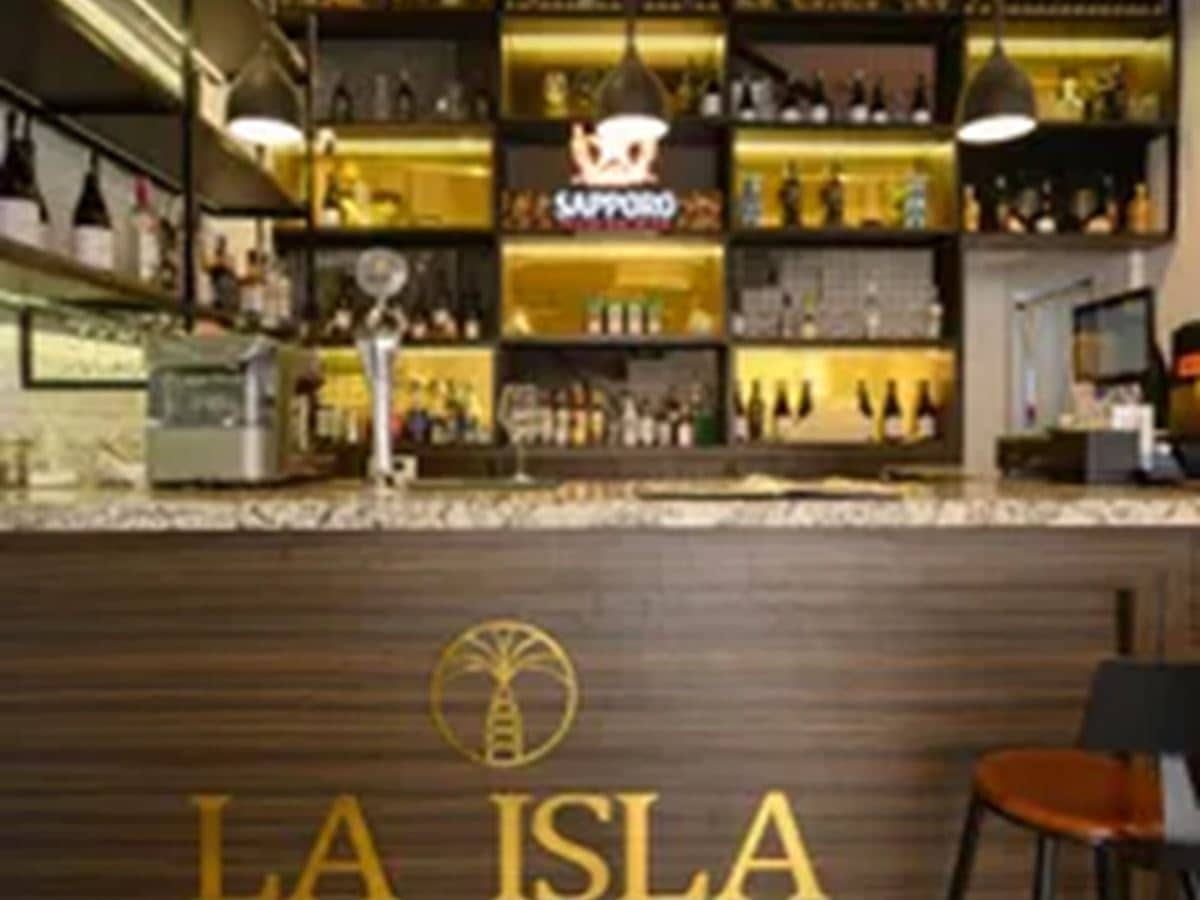 bars-la-isla-bistro-and-coffee