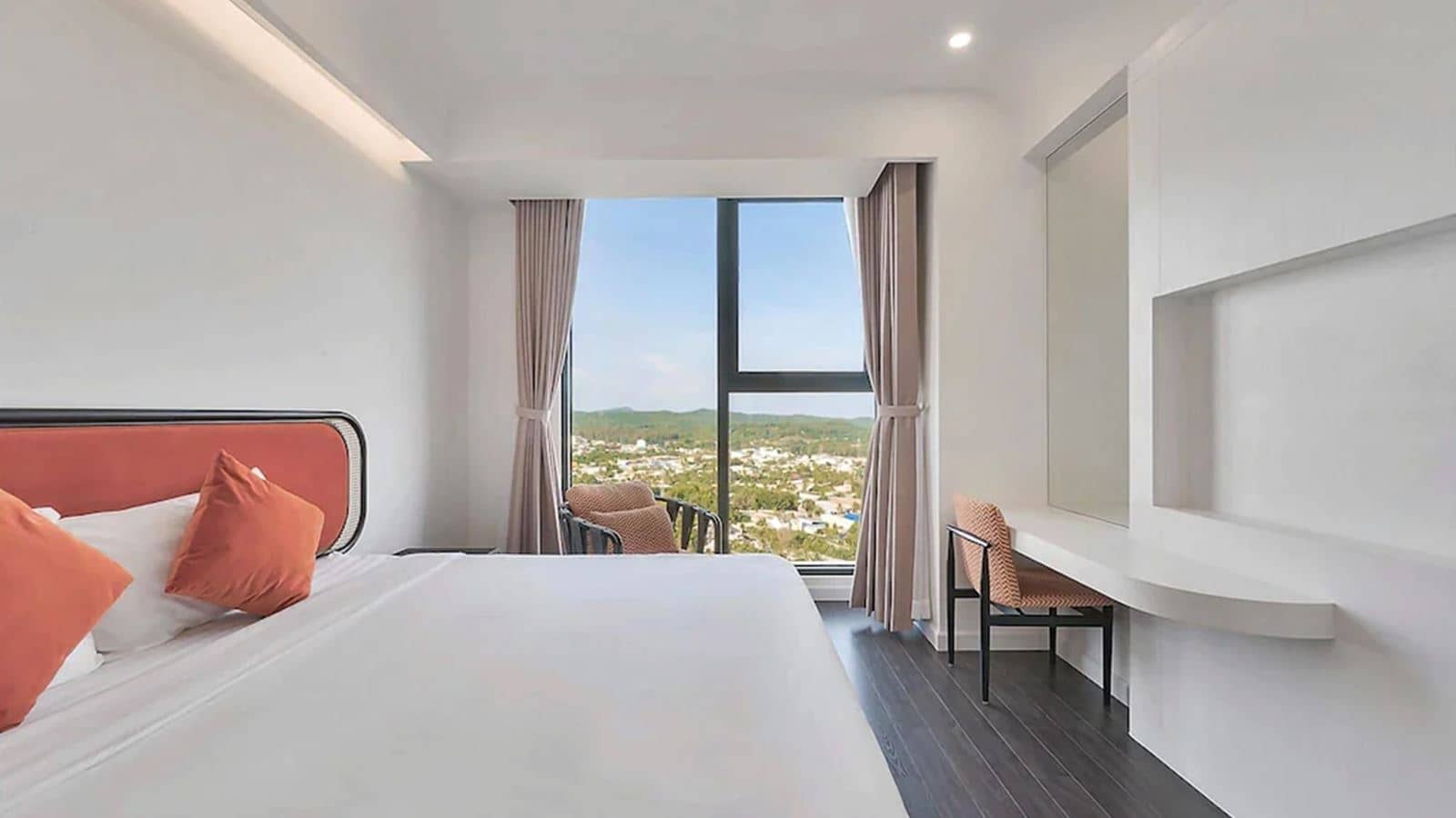 rooms-three-bedroom-mountain-view-apartment