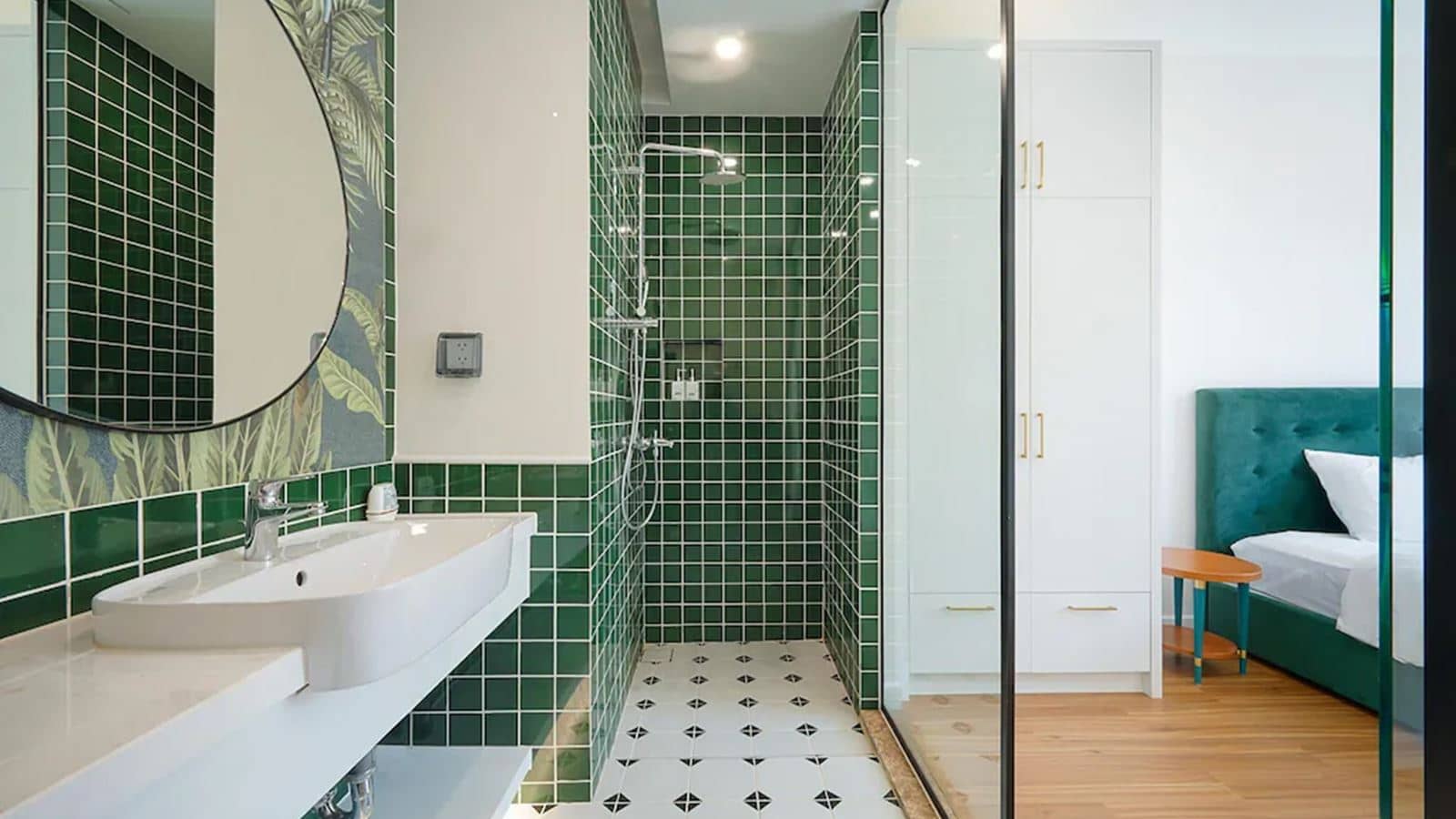 rooms-three-bedroom-mountain-view-apartment