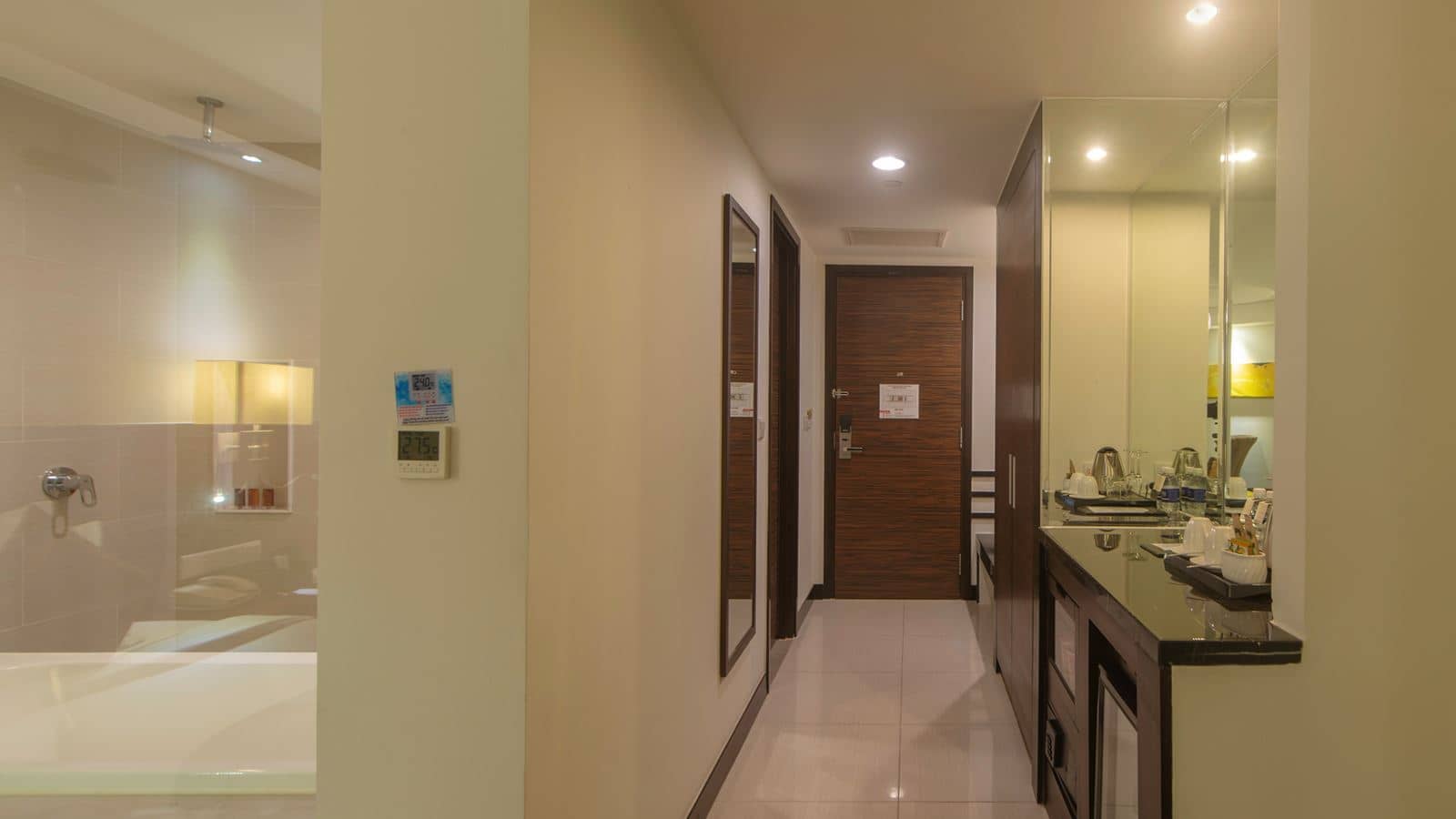 rooms-deluxe-city-view-child-without-extra-bed