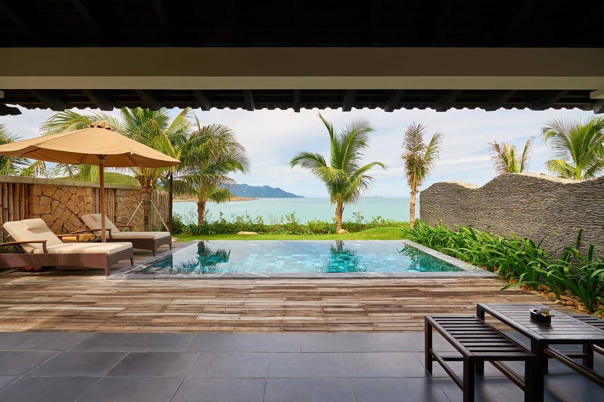 rooms-pool-villa-1bedroom-ocean-view