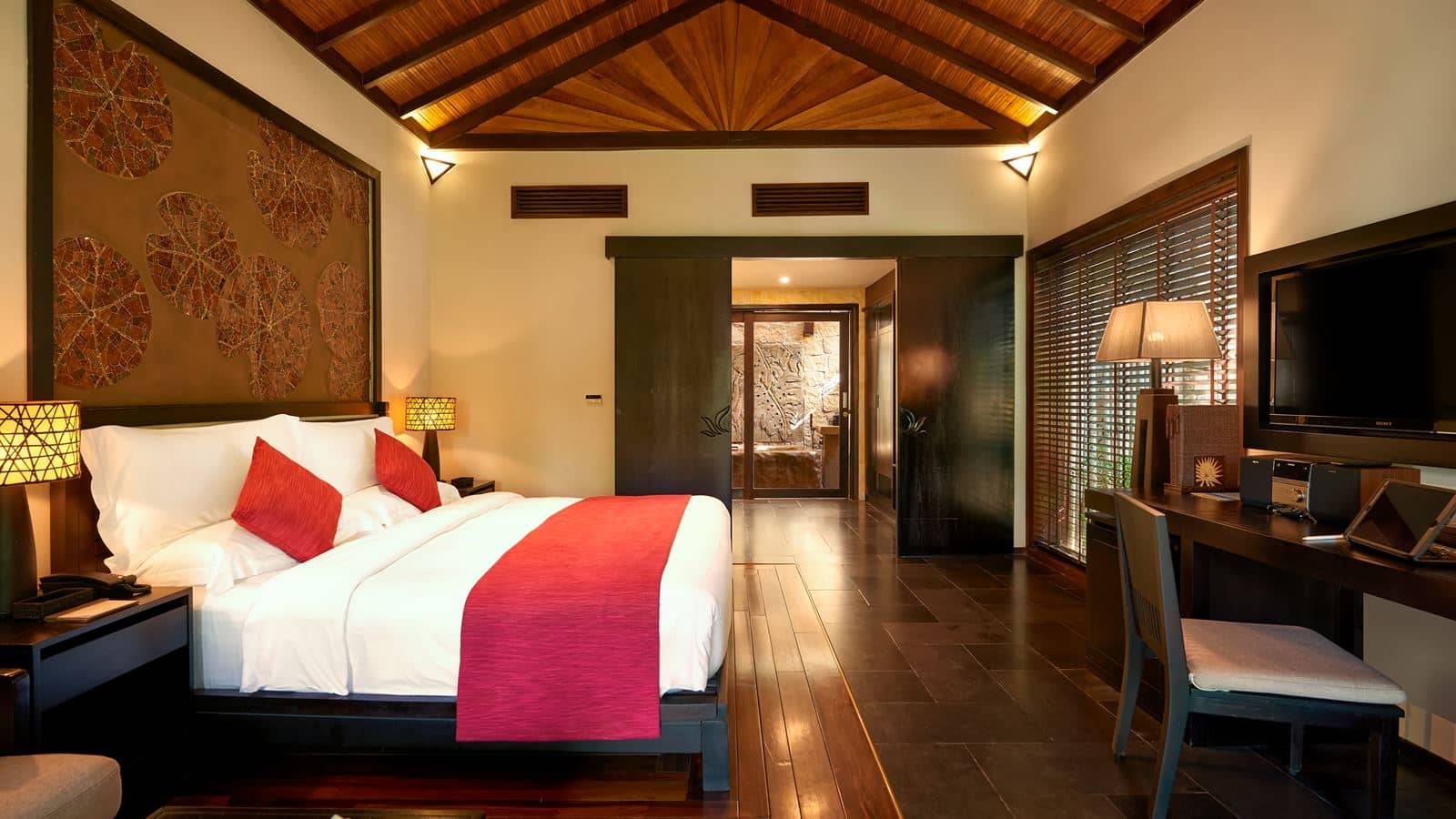 rooms-premier-deluxe-villa-gardenview