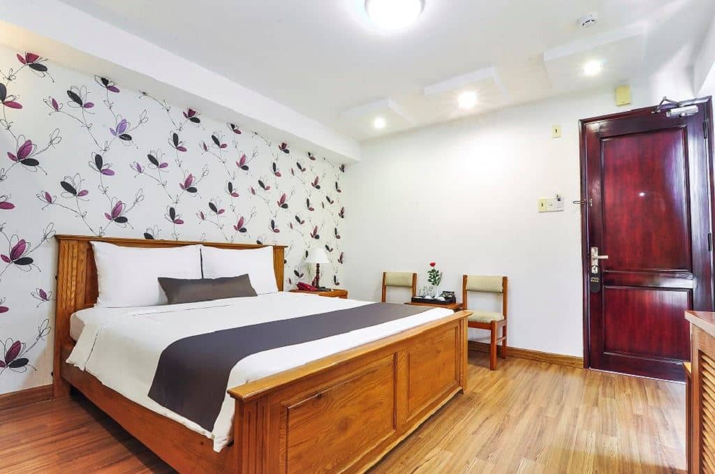 rooms-junior-city-view