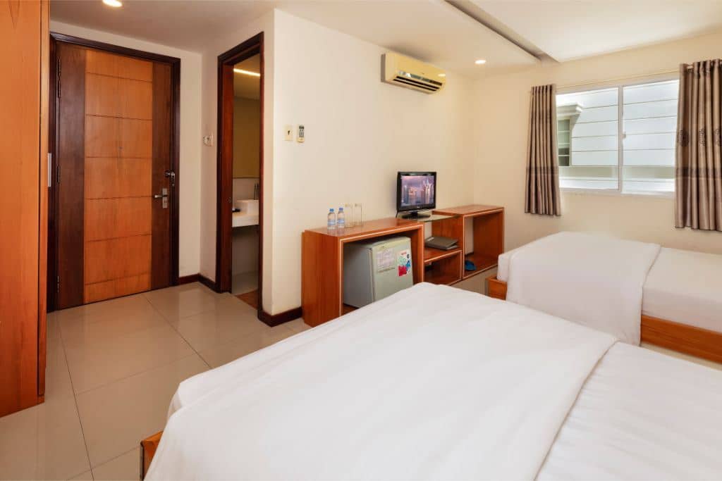rooms-superior-room