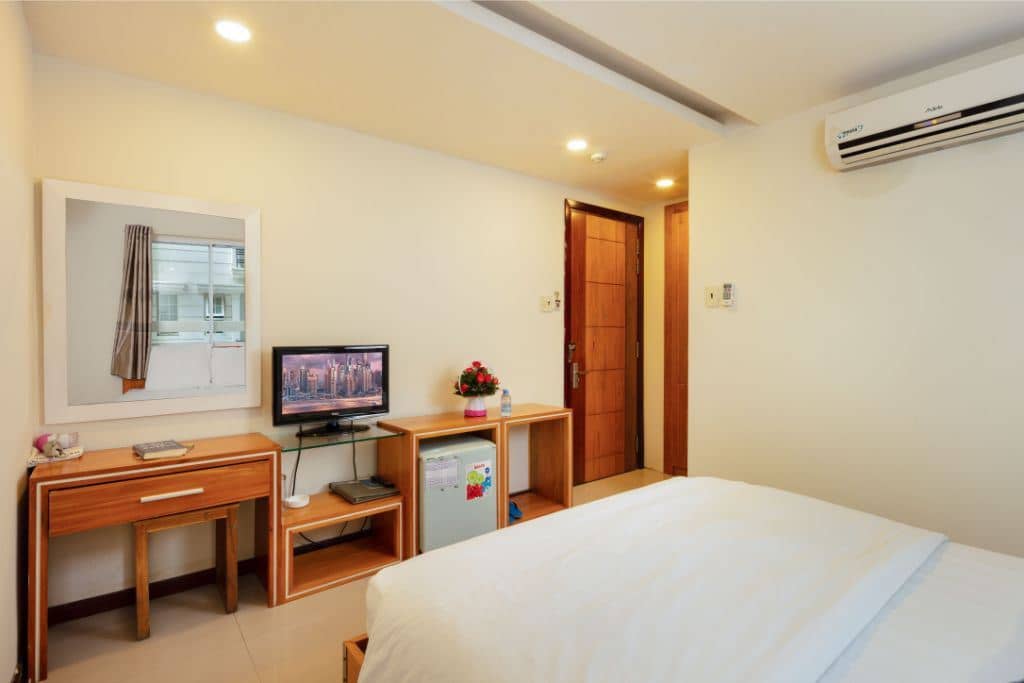 rooms-standard-room