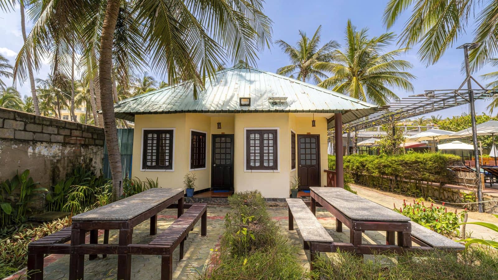 general-bungalow