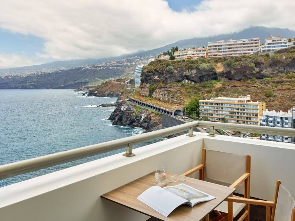 rooms-the-level-junior-suite-sea-view-balcony-or-terrace