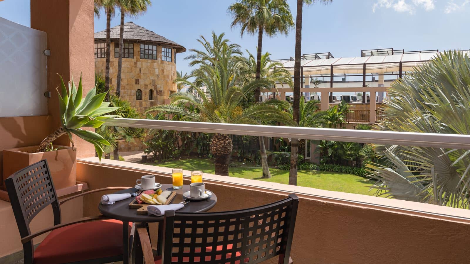 rooms-double-deluxe-garden-view-balcony-or-terrace