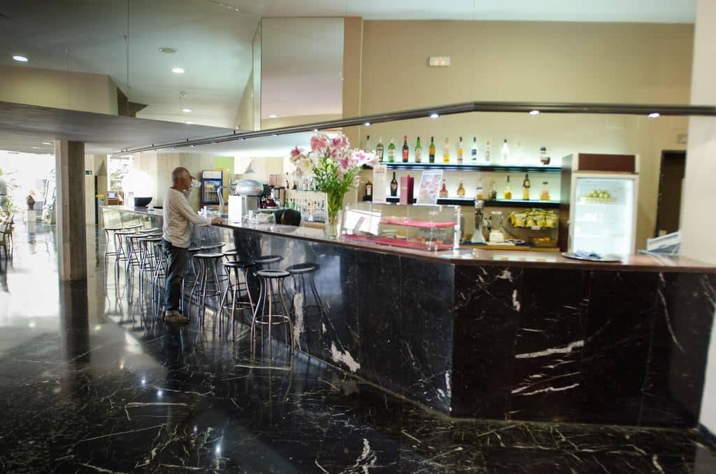 bars-show-bar