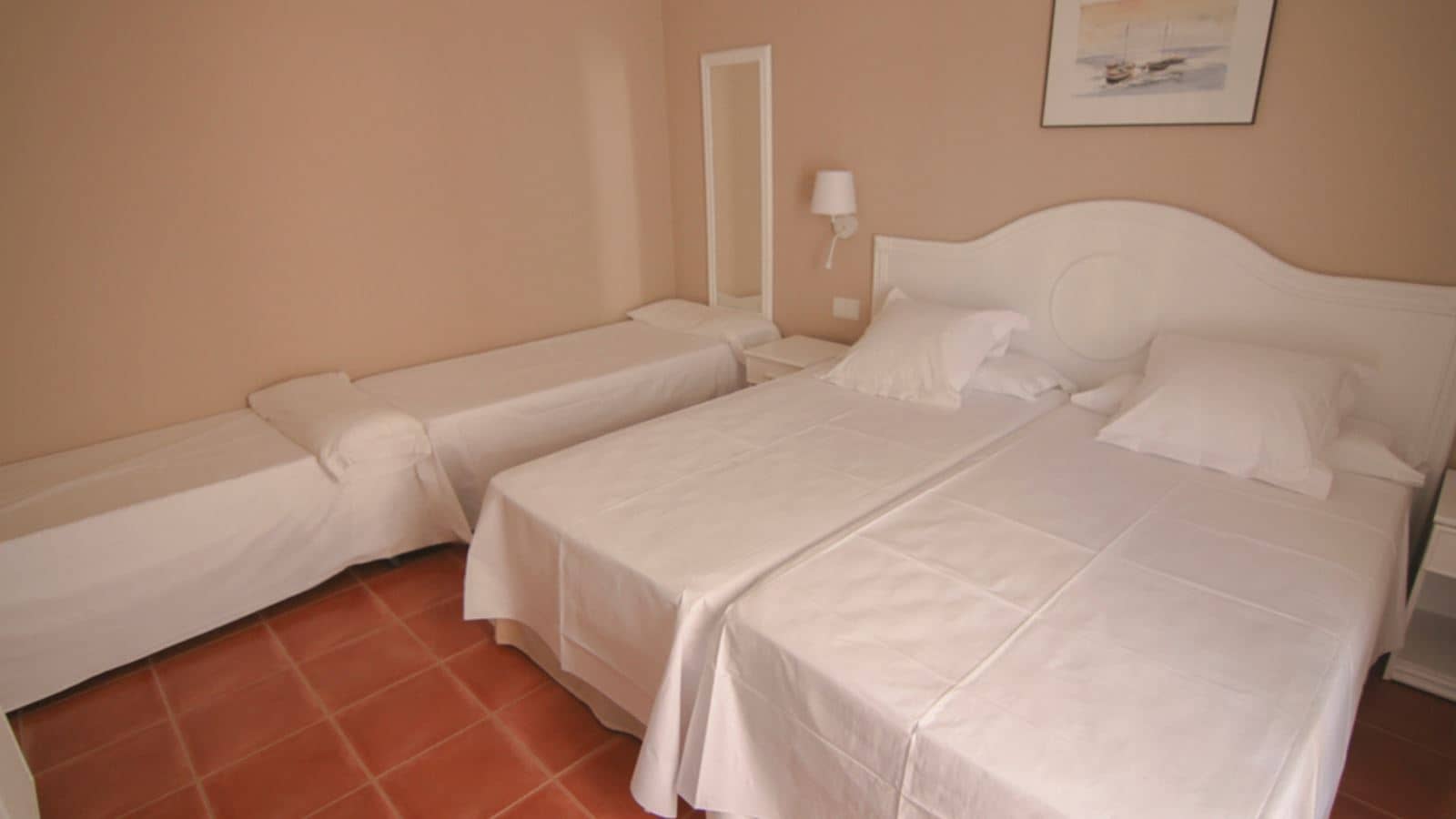rooms-standard-room