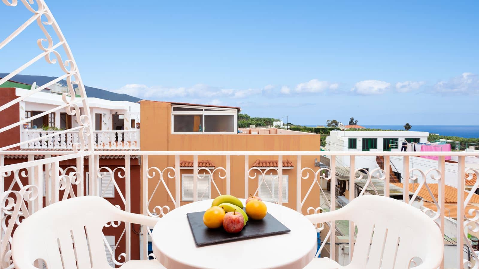 rooms-triple-with-balcony-or-terrace