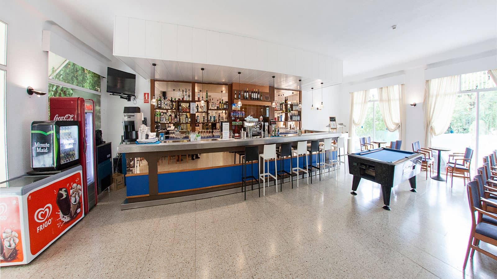 restaurants-snack-bar