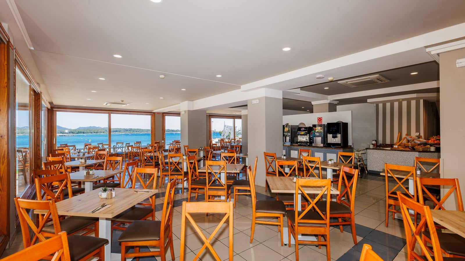 restaurants-breakfast-buffet