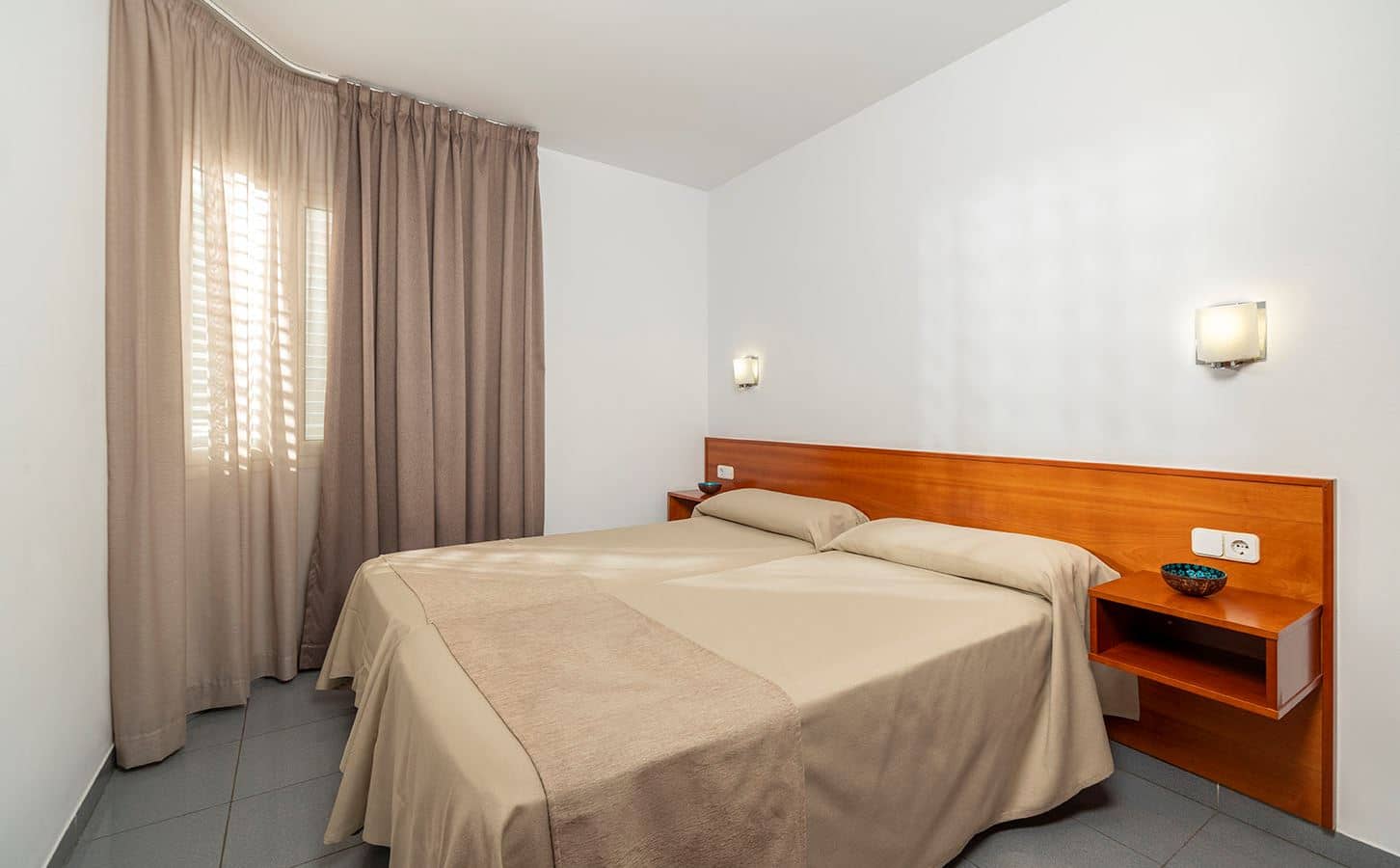 rooms-apartment-beach-avenue