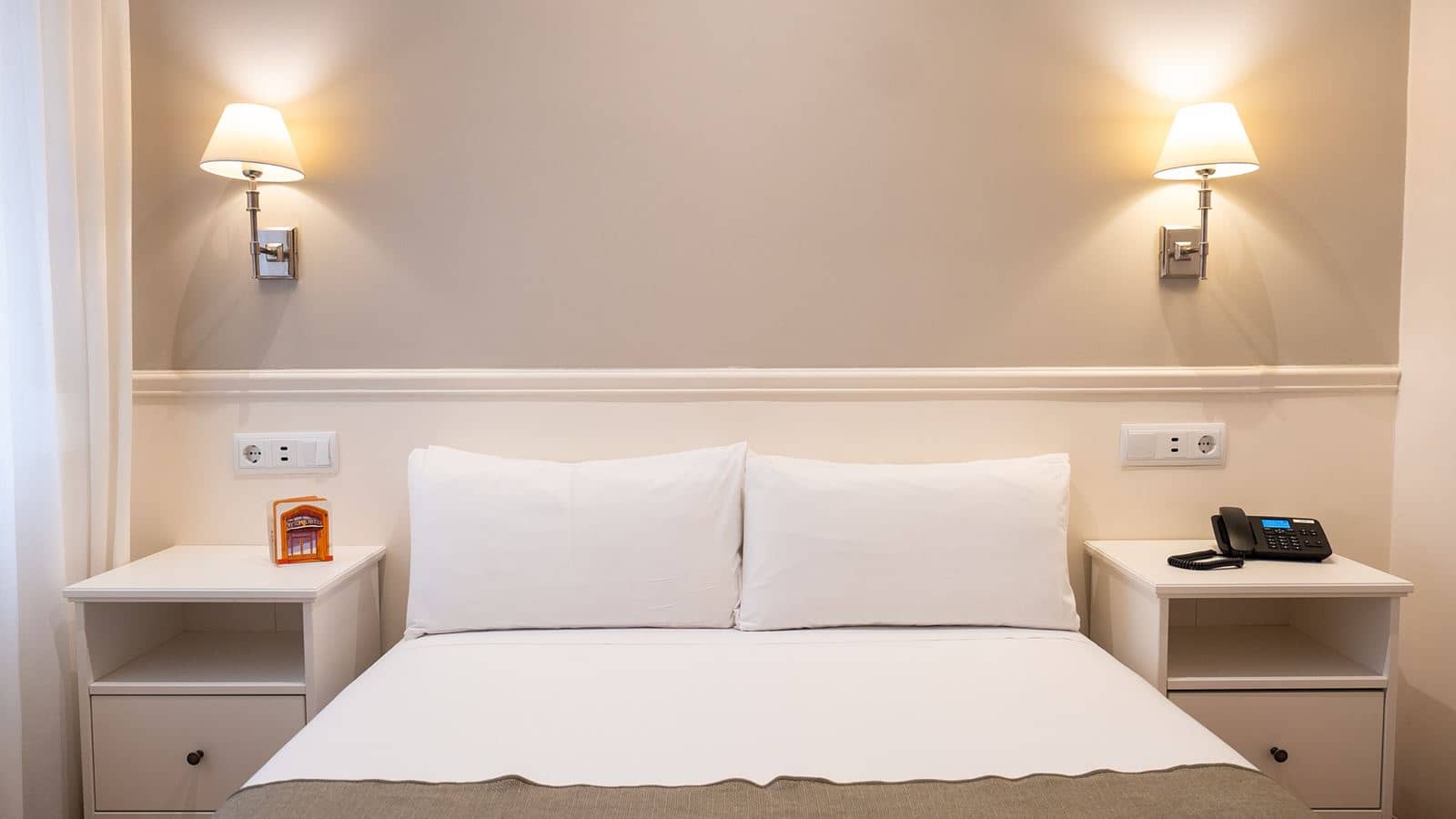 rooms-double-standard-room