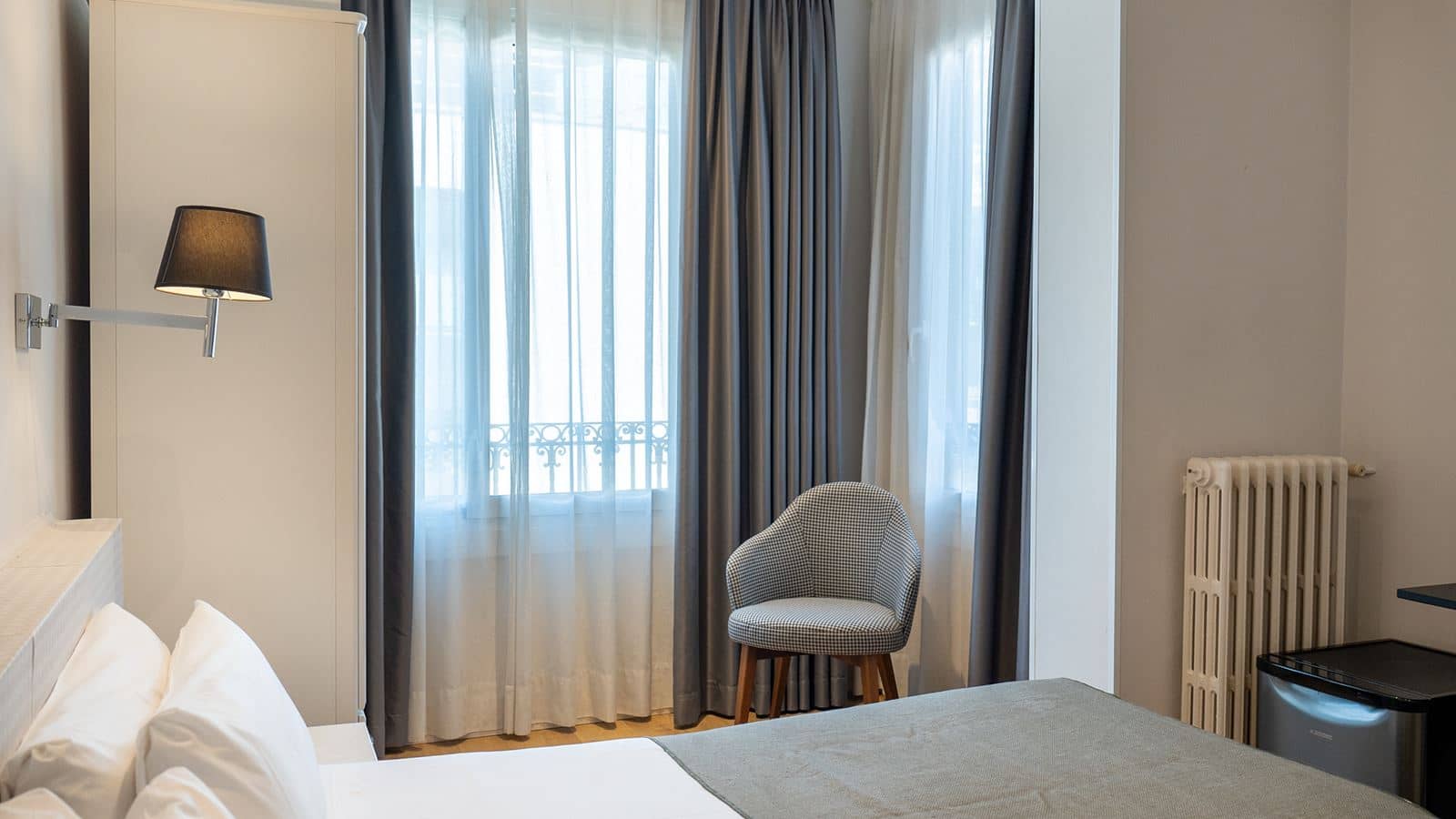 rooms-double-standard-room