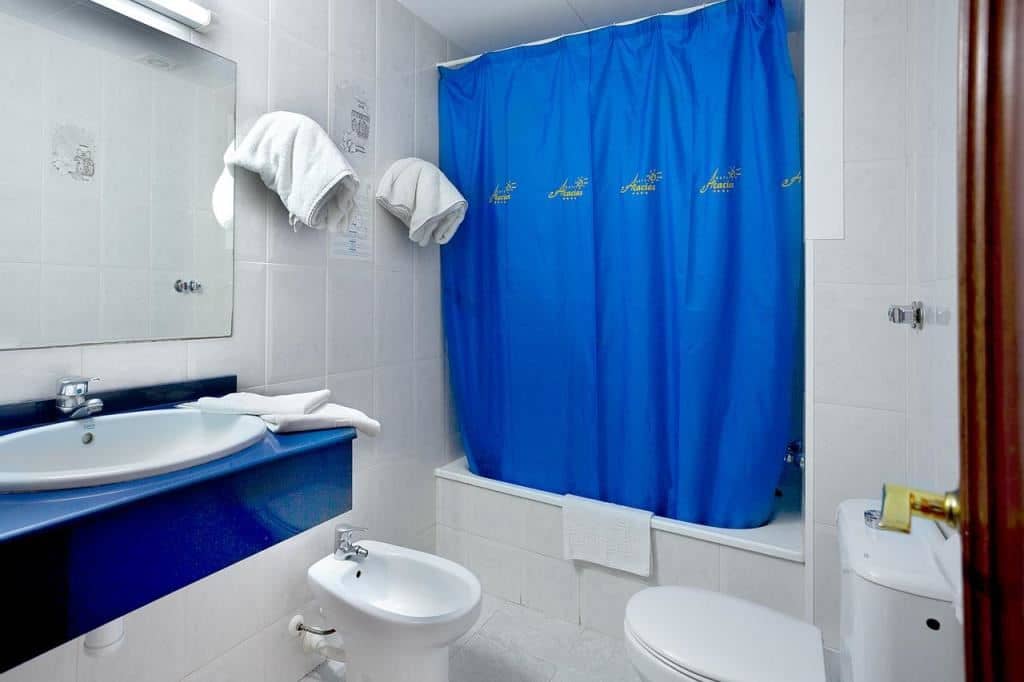 rooms-standard-room
