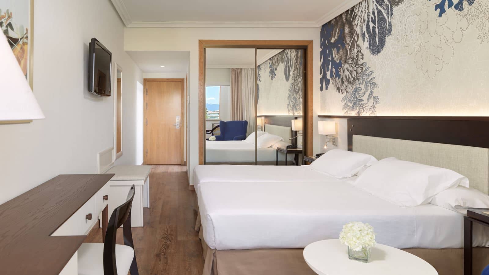 rooms-standard-room