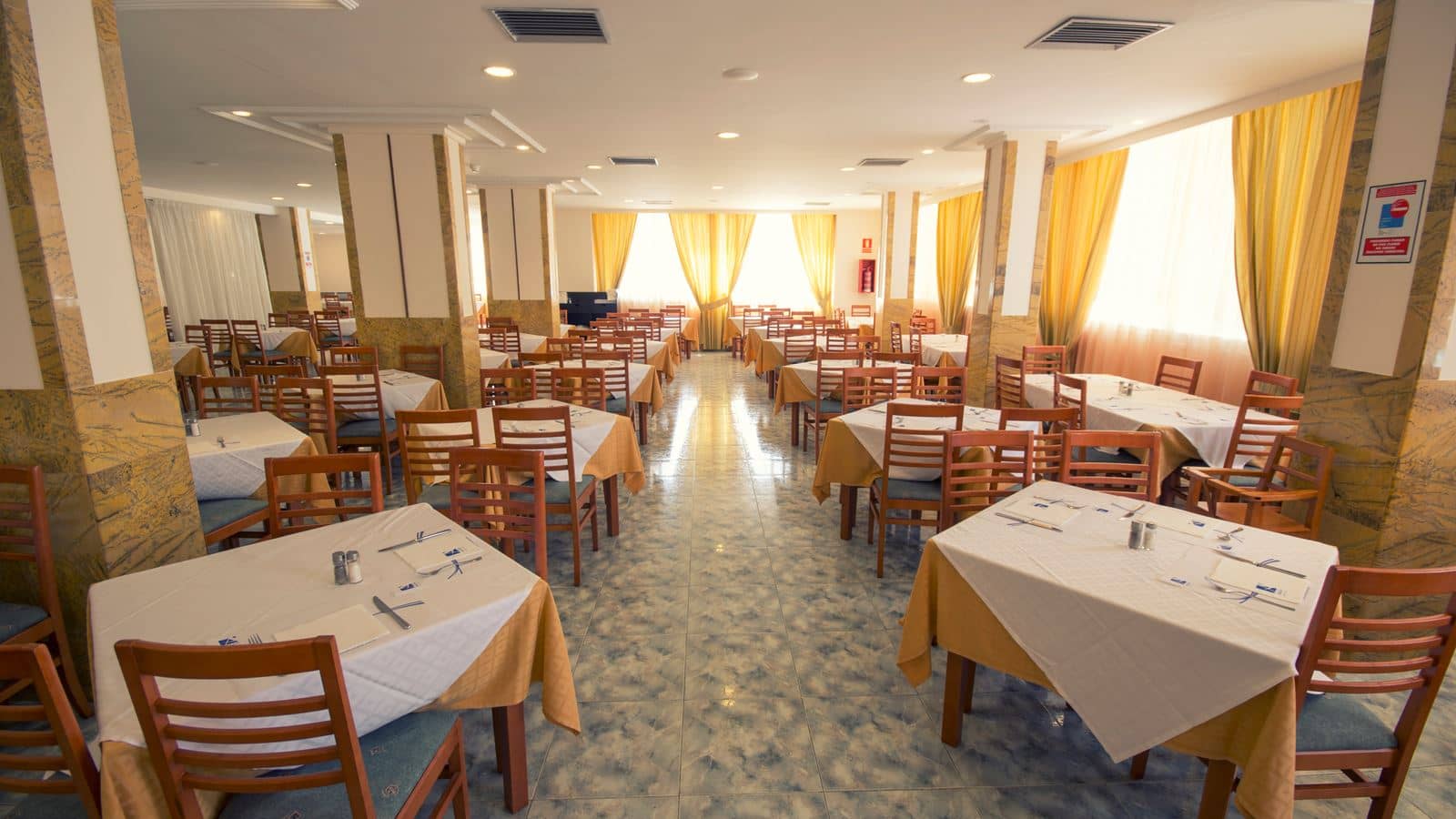 restaurants-restaurants