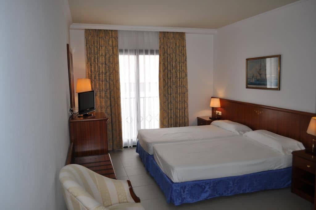 rooms-room-standard-double-balcony