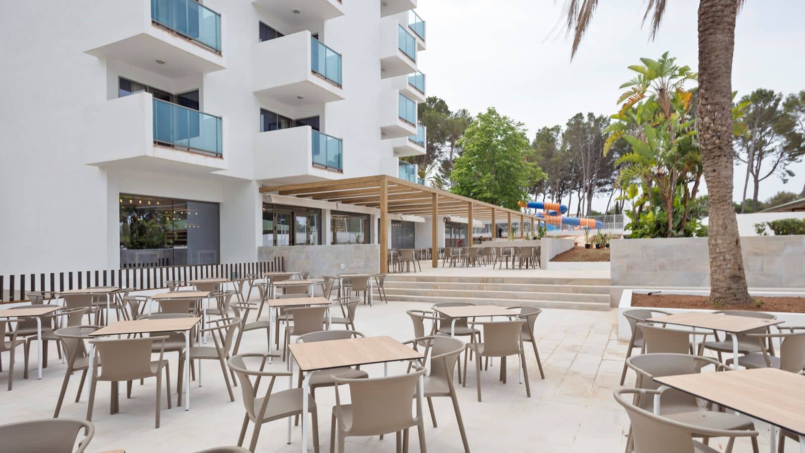 bars-bar-piscina