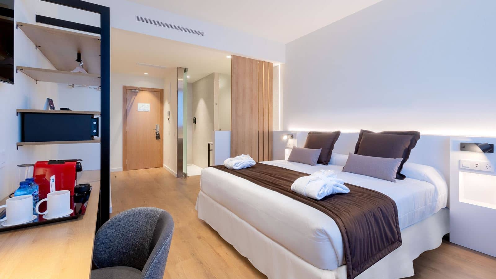 rooms-premium-room