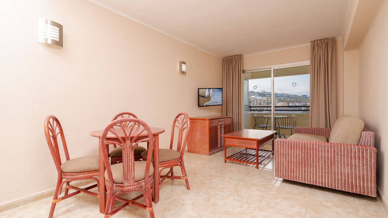 rooms-apartment-2-bedroom-comfort