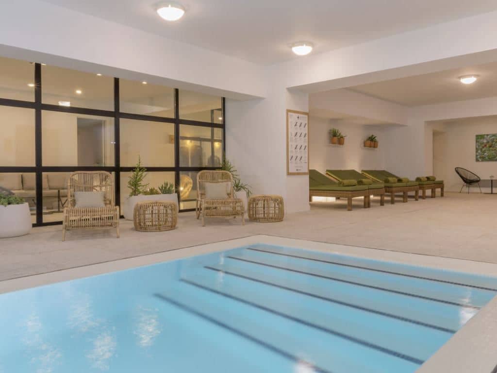 pools-indoor-pool