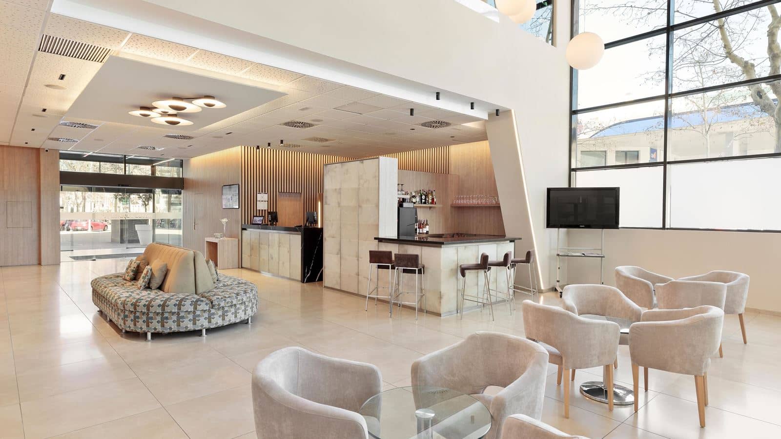 bars-looby-bar