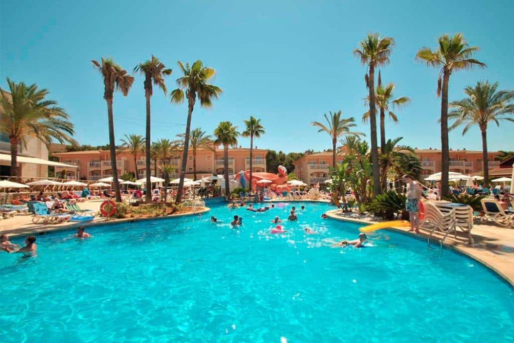 pools-outdoor-pool