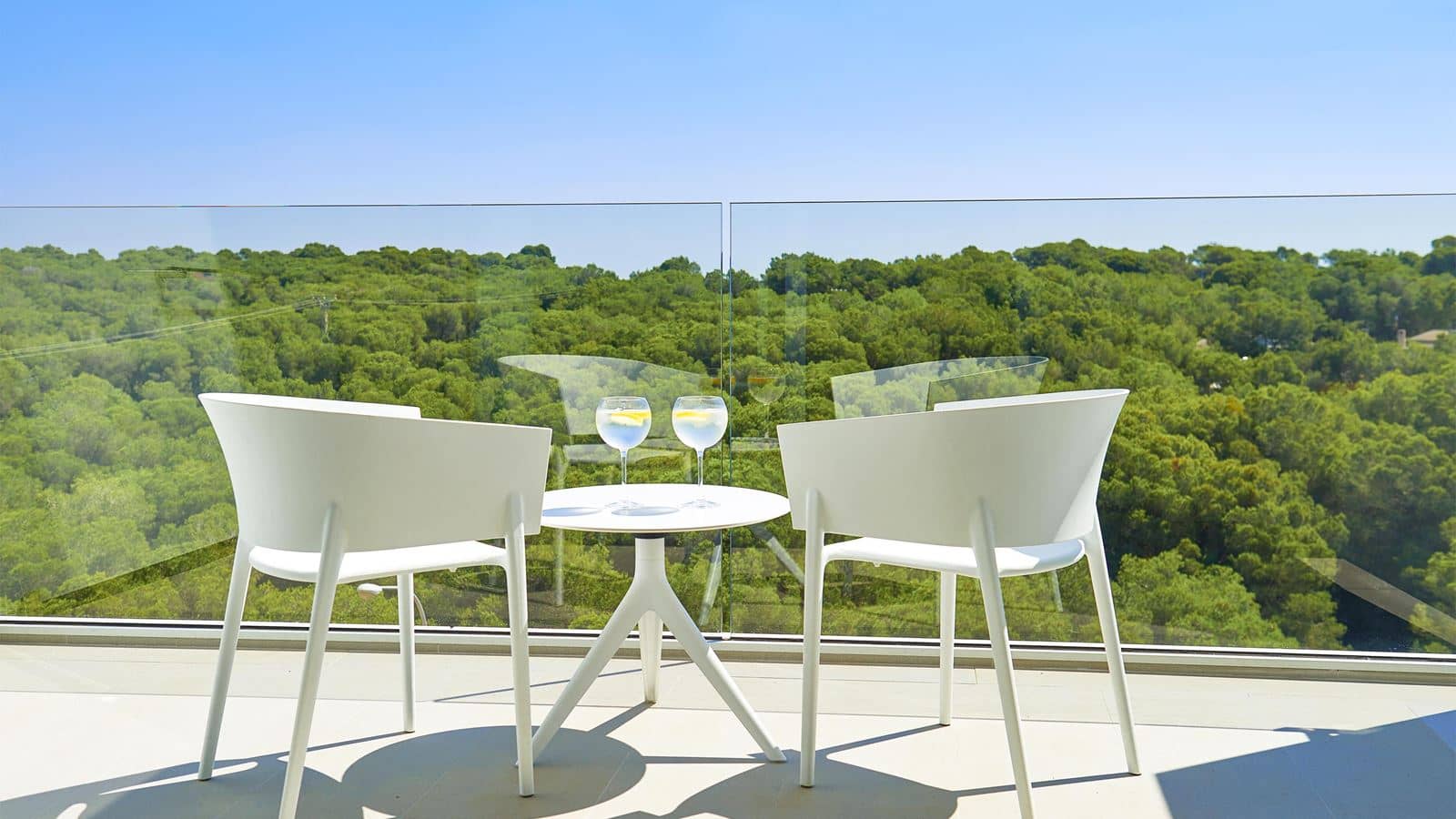 rooms-double-standar-monoparental-wiht-balcony