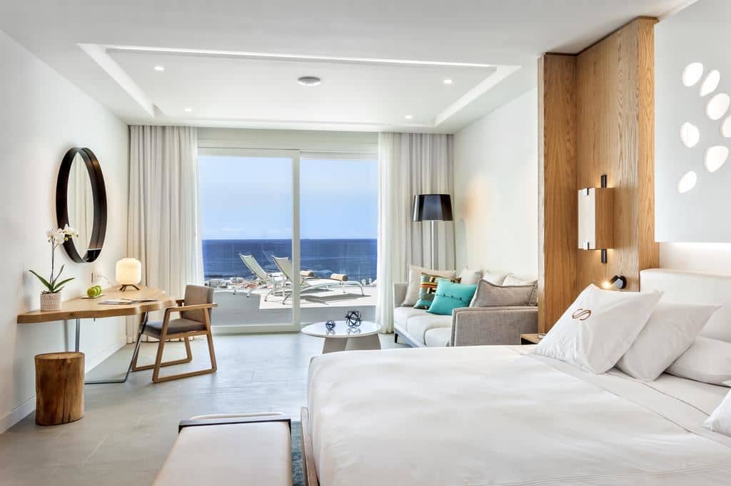 rooms-jsp--jr-suite-front-ocean-view-panoramic