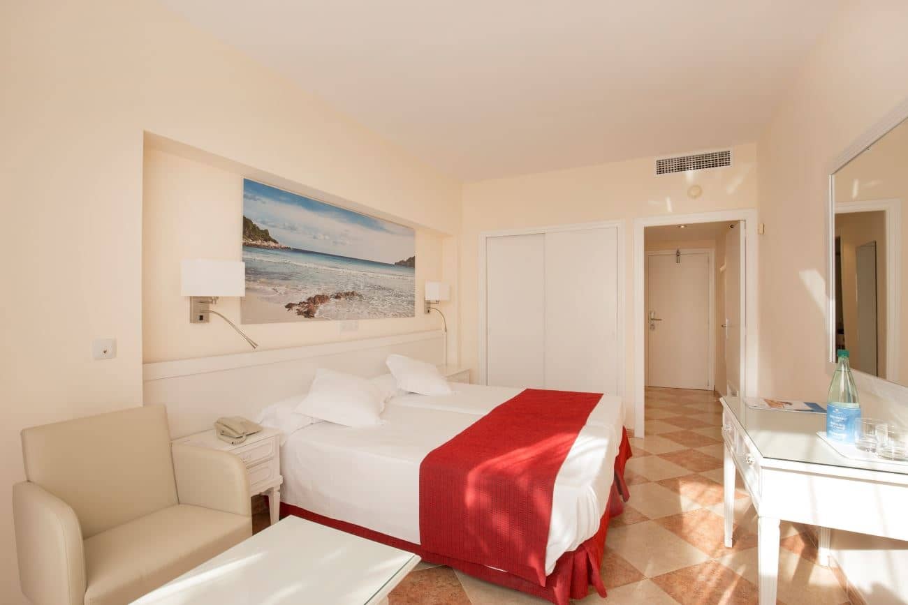 rooms-double-standard-with-balcony