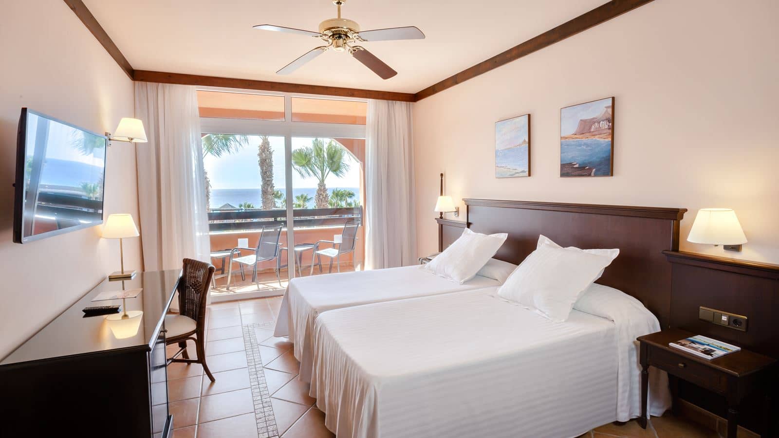 rooms-double-sea-view-room-balcony-or-terrace