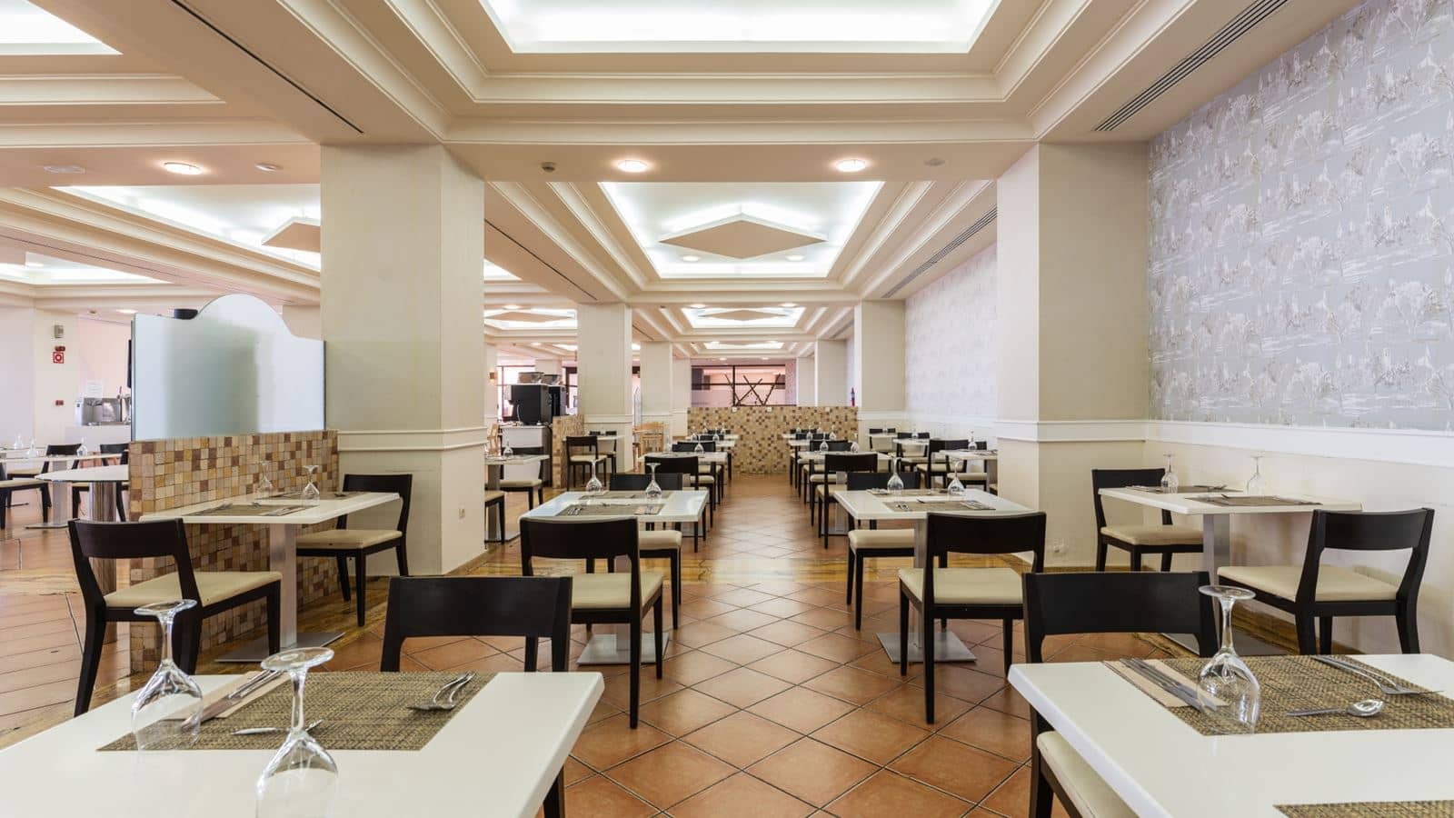 restaurants-buffet-restaurant