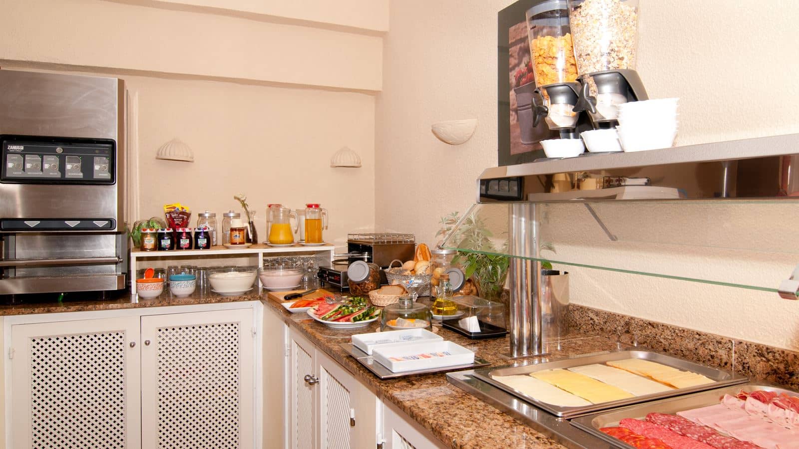 restaurants-buffet-restaurant